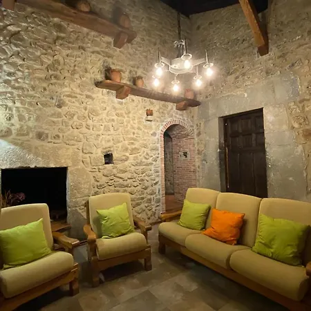Las Espedillas Inn Camaleno